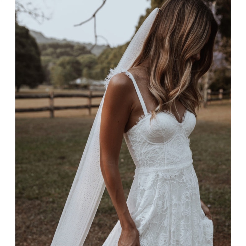 Grace Loves Lace Shimmy Tulle and Sparkle Veil